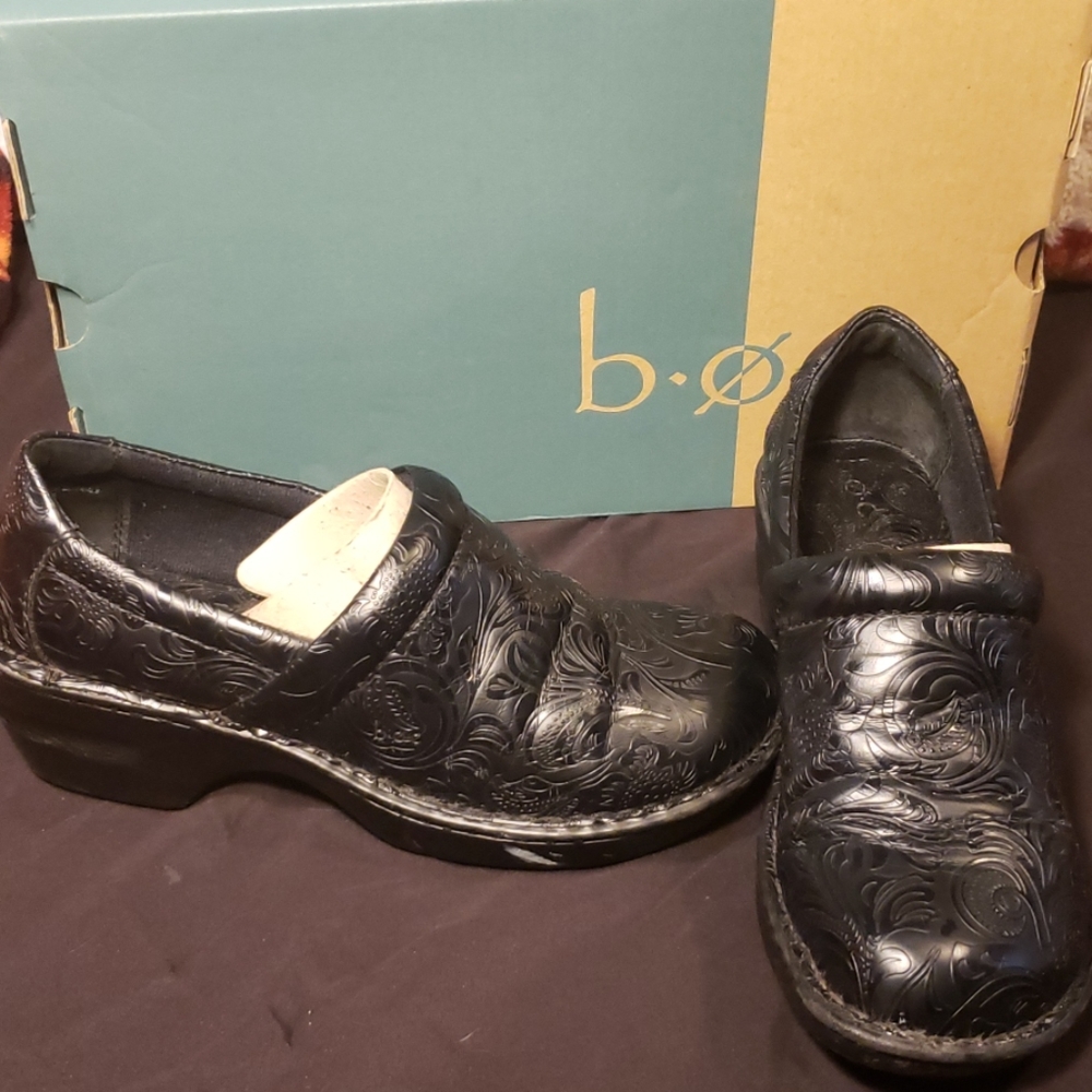 Medical clogs